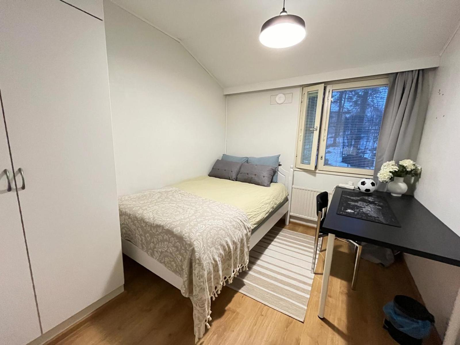 Private Rooms Near Metro, Free Parking,Direct Bus From Airport 赫尔辛基 外观 照片