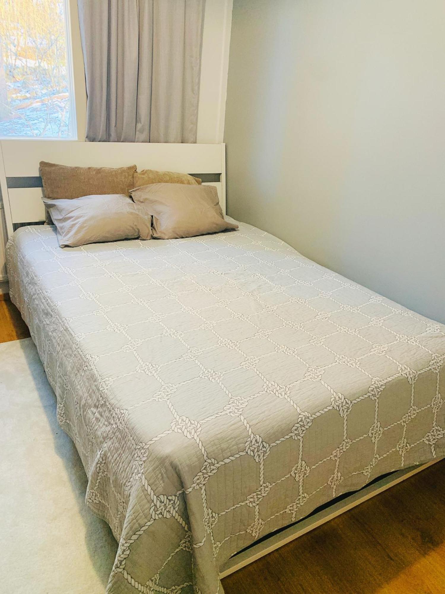 Private Rooms Near Metro, Free Parking,Direct Bus From Airport 赫尔辛基 外观 照片