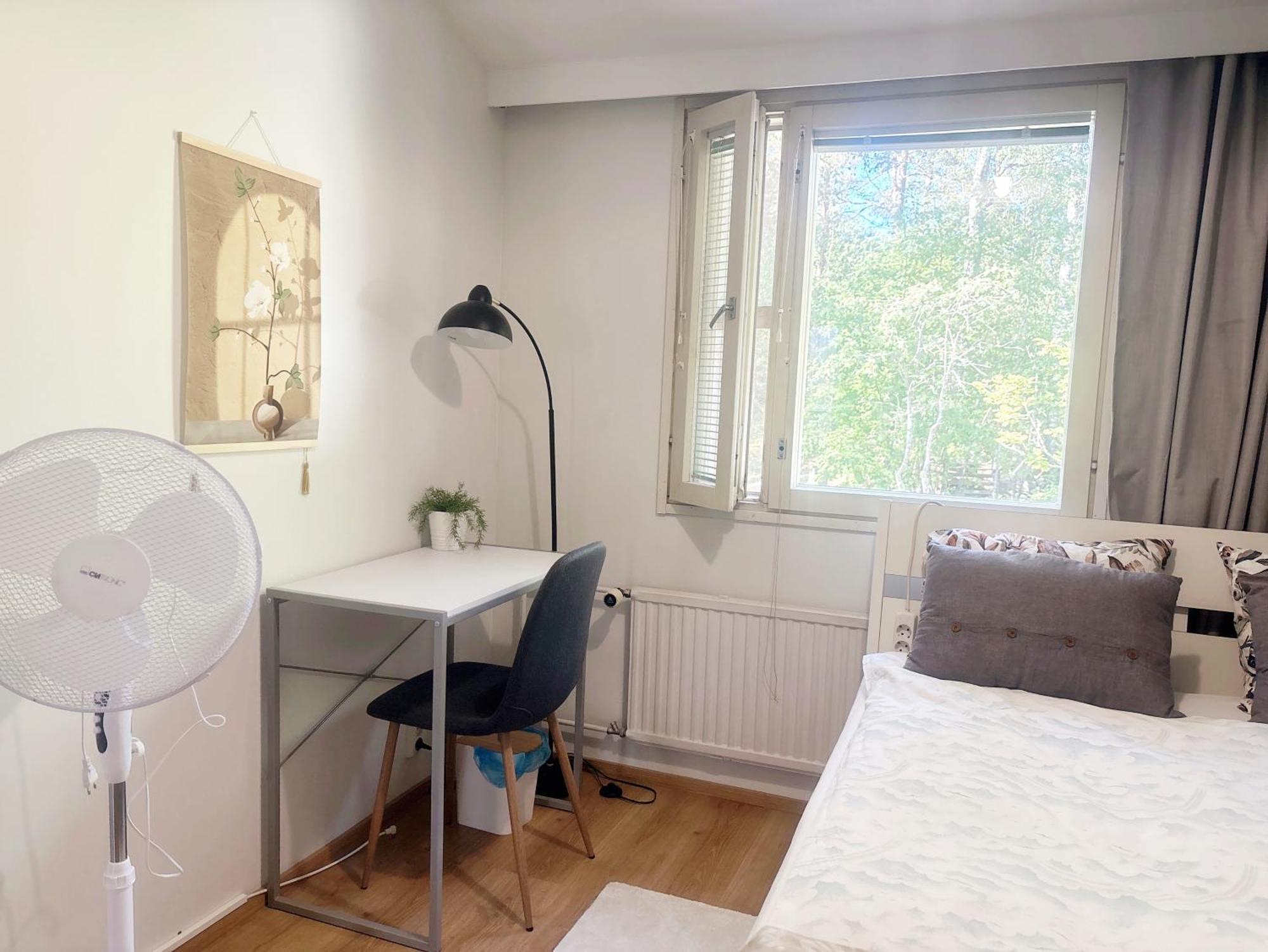 Private Rooms Near Metro, Free Parking,Direct Bus From Airport 赫尔辛基 外观 照片